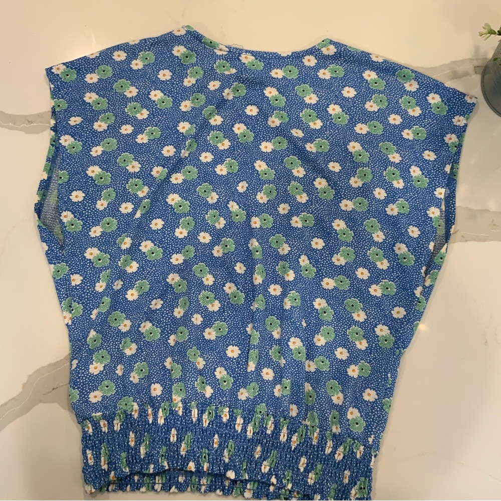 Mellow day Blue Floral Short Sleeve Top - Picture 6 of 7